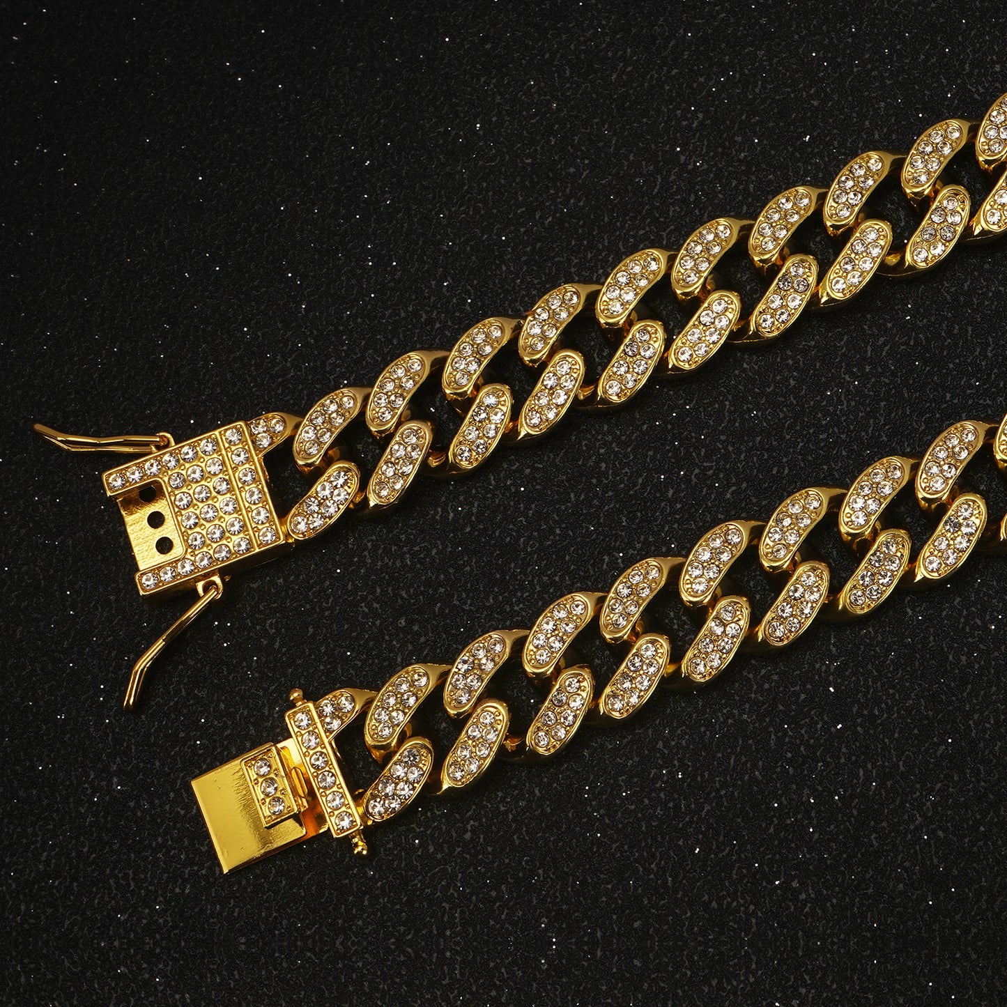 Dog Chain Diamond Cuban Collar Walking Metal Chain Collar with Design Secure Buckle